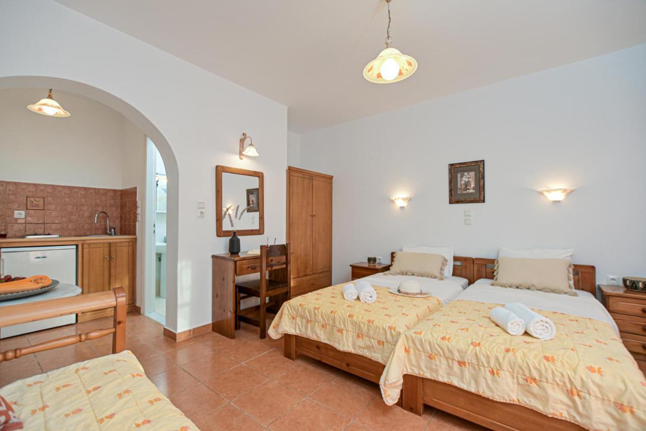 Alykes Studios & Suites Агиос-Прокопиос Экстерьер фото